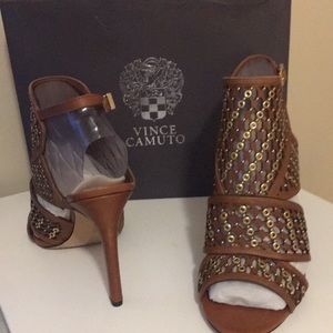 Vince Camuto Sandals